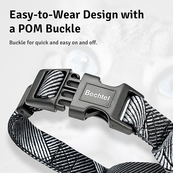 Cat Harness and Leash Set, Anti Escape Adjustable Cat Leash, Comfortable Soft Lightweight, Use Safe & Easy, Suitable for Small, Walking Kitten Harness for Large Medium Small Cats, Black