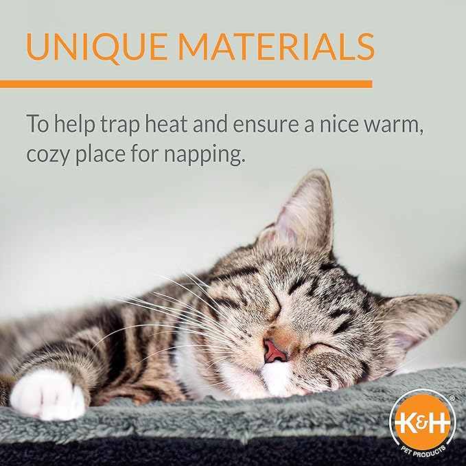 K&H PET PRODUCTS Self-Warming Cat Bed Pad, Self Heating Pad for Outdoor Cat Houses, Warming Mat for Indoor Pet Beds & Furniture, Reversible Blanket, Washable - Small 21 X 17in Oatmeal/Chocolate